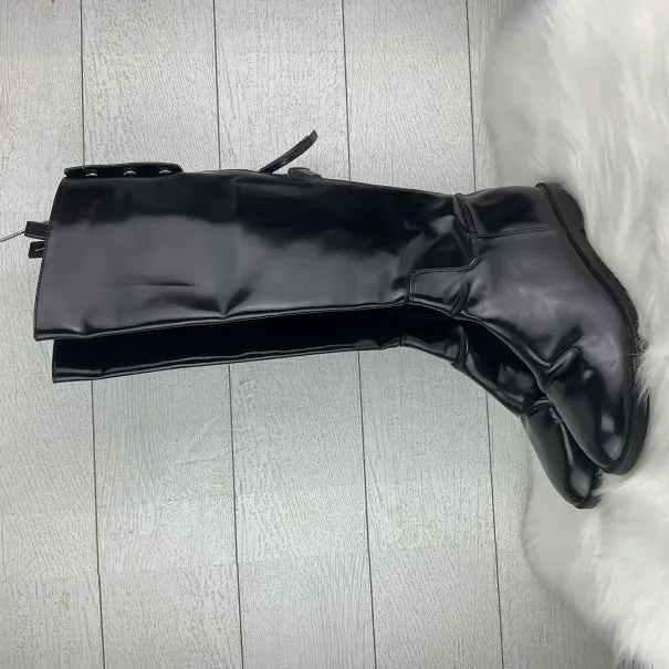 Boots Knee Flats By Zara In Black, Size: 9
