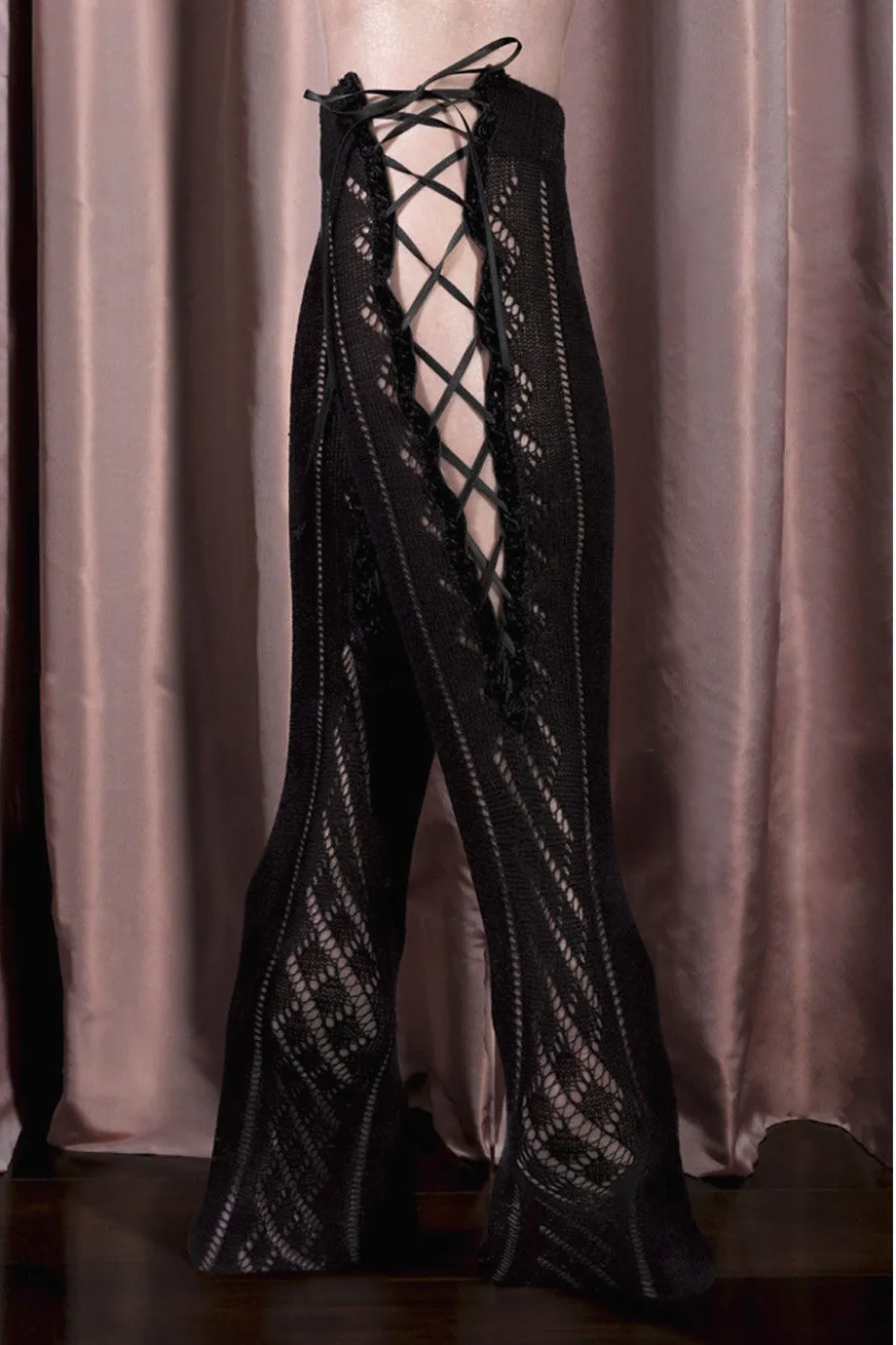 FOGAL 399 MAGIC Black Lace Knee High Socks