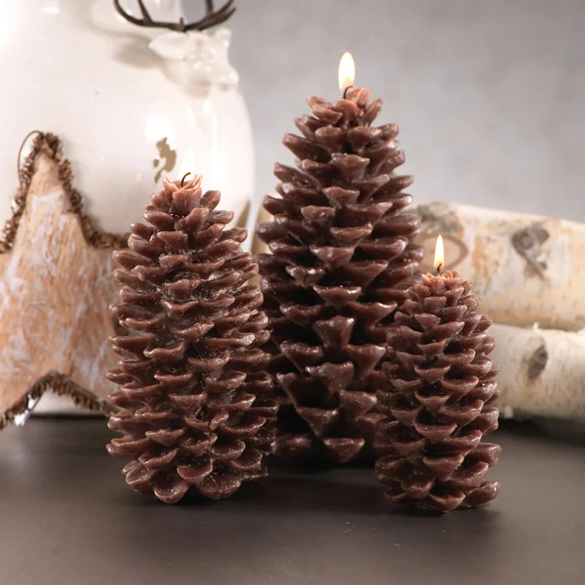 Pinecone Candle